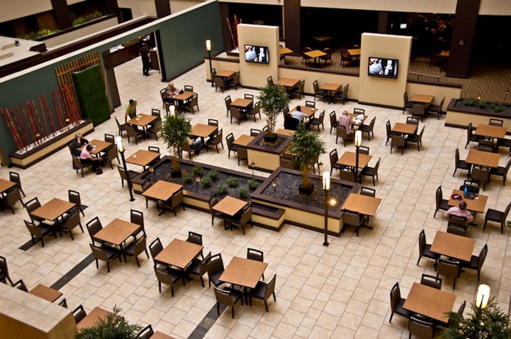 Ramada By Wyndham Southfield Ξενοδοχείο Εξωτερικό φωτογραφία