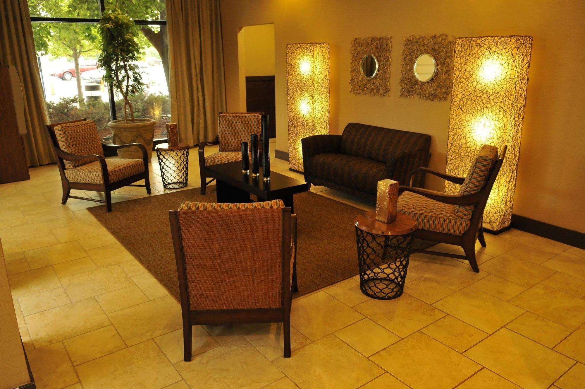 Ramada By Wyndham Southfield Ξενοδοχείο Εξωτερικό φωτογραφία