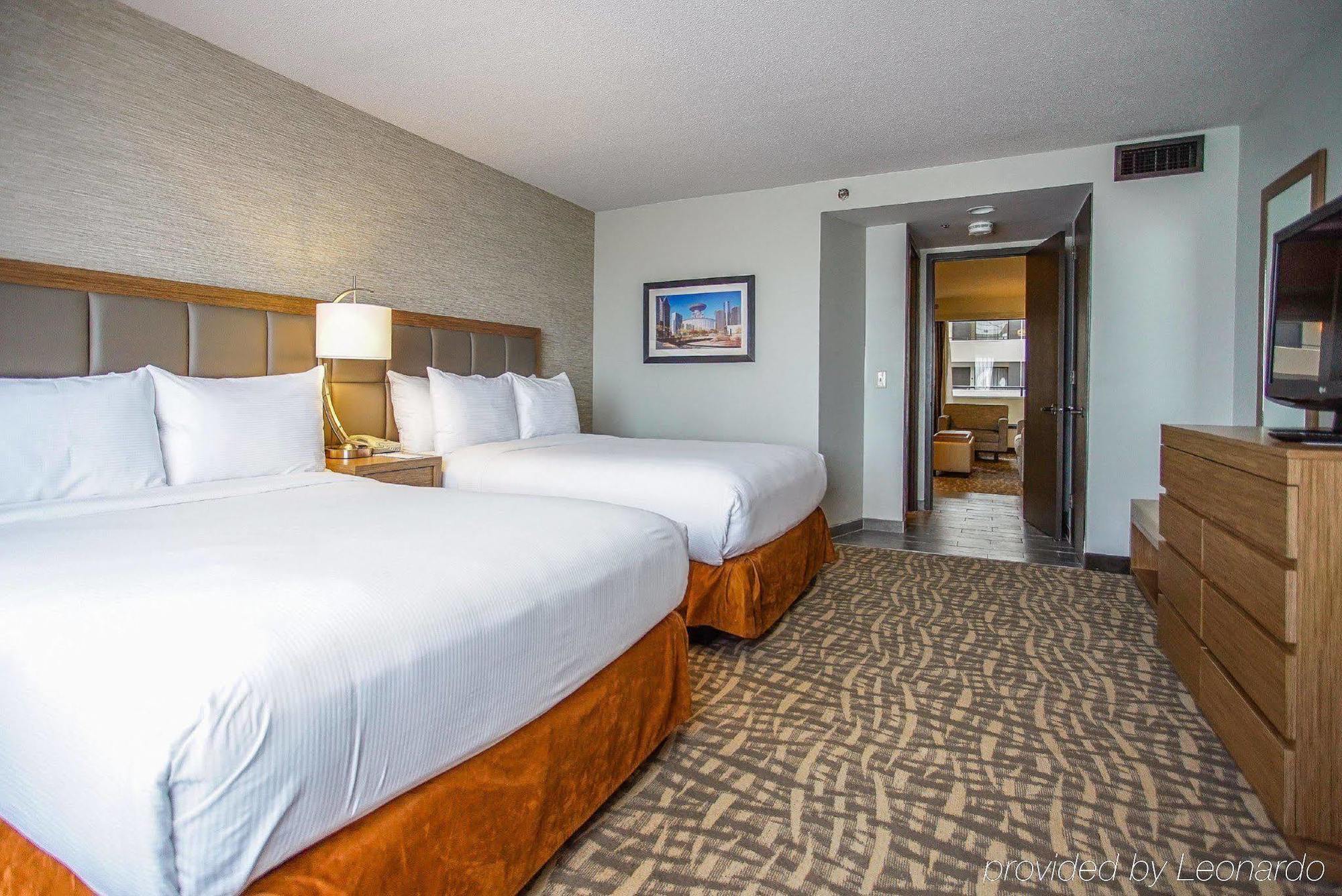 Ramada By Wyndham Southfield Ξενοδοχείο Εξωτερικό φωτογραφία