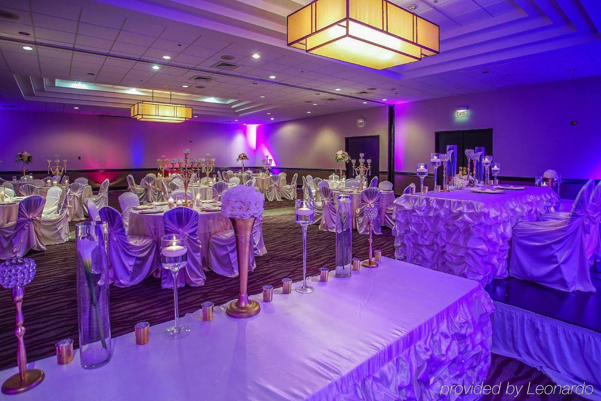 Ramada By Wyndham Southfield Ξενοδοχείο Εξωτερικό φωτογραφία