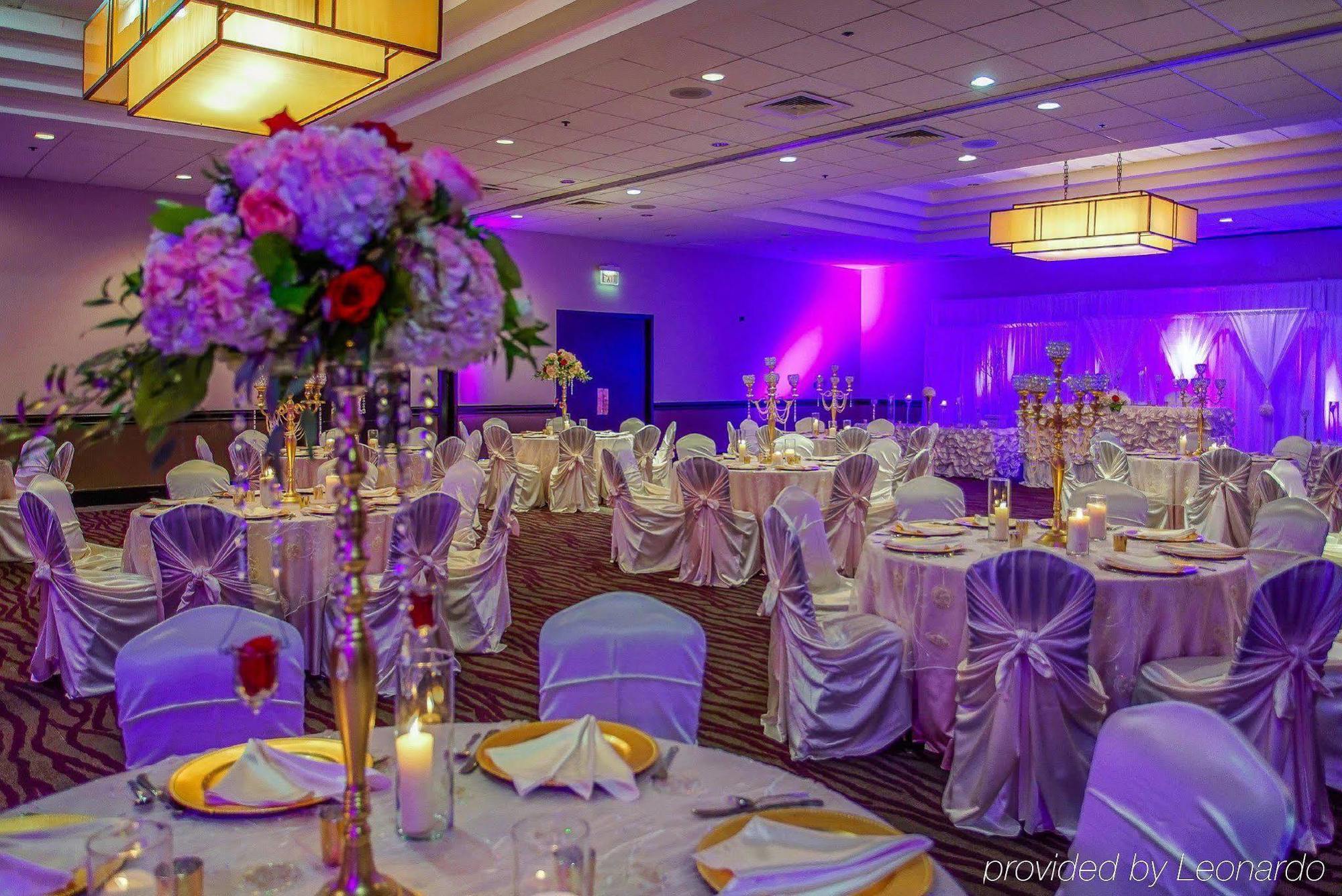 Ramada By Wyndham Southfield Ξενοδοχείο Εξωτερικό φωτογραφία