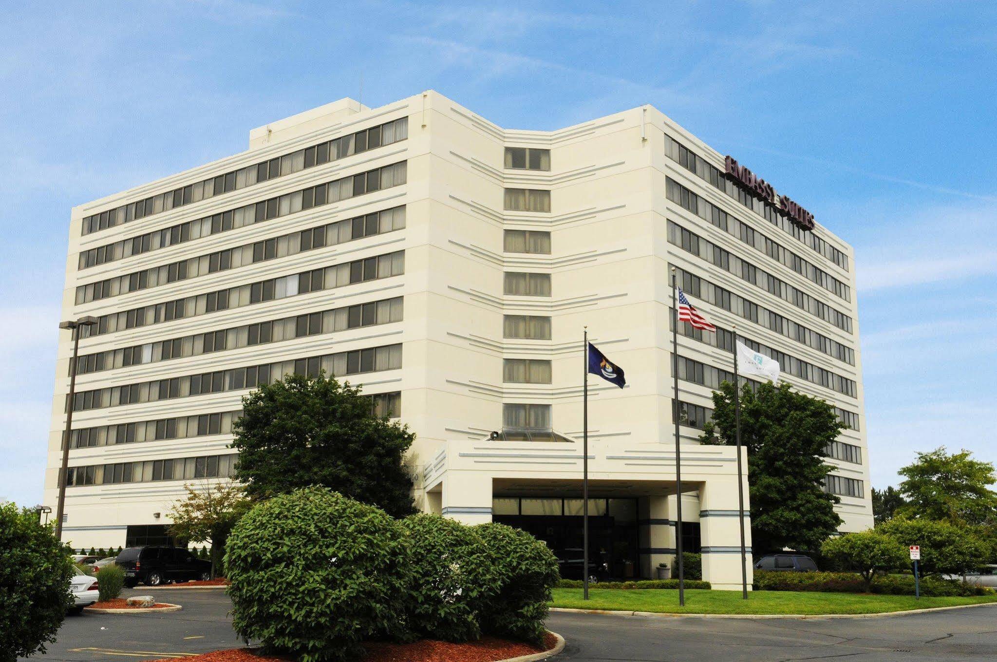 Ramada By Wyndham Southfield Ξενοδοχείο Εξωτερικό φωτογραφία